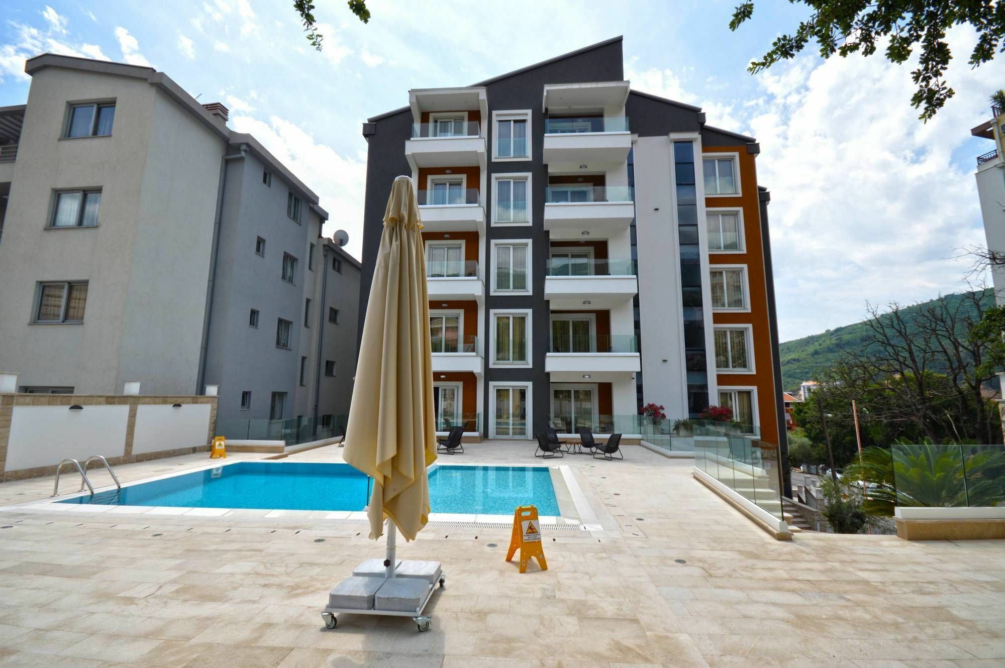 Chill And Go Aparthotel Budva Zewnętrze zdjęcie